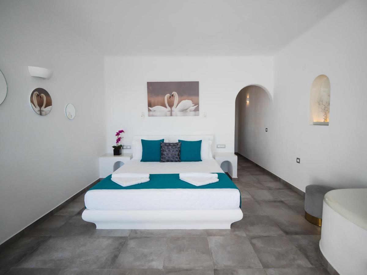 Vitsentzos Suites Imerovigli  Bagian luar foto